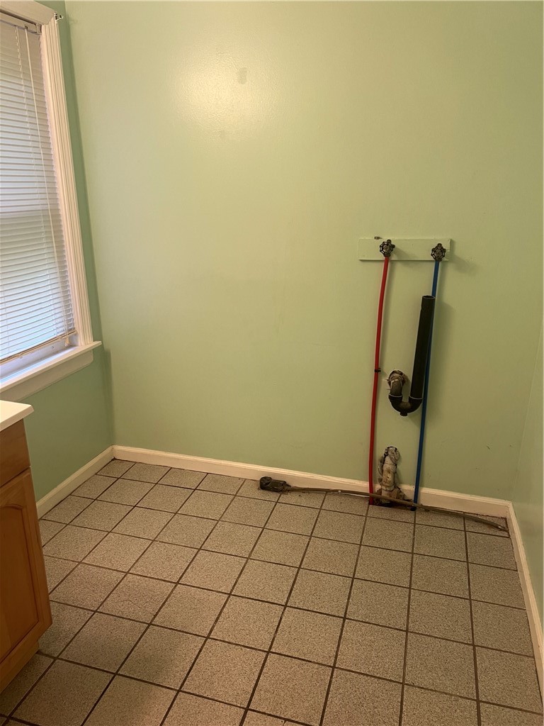 1825 Quaker Street Northbridge, MA 01534 - Photo 10 of 26
