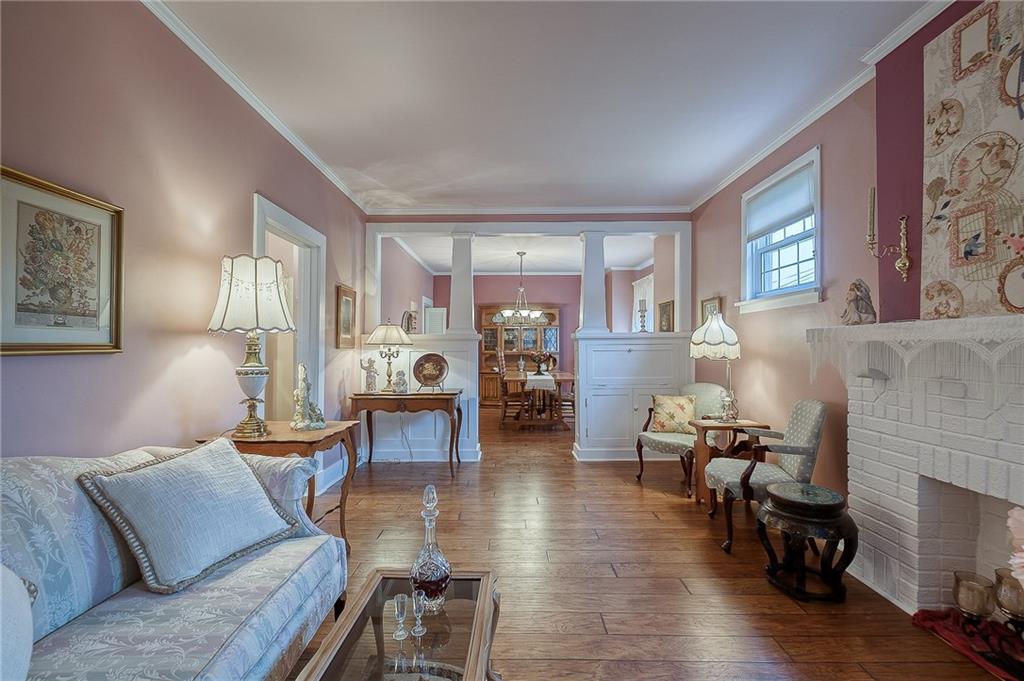 415 Soose Road Pittsburgh, PA 15209 - Photo 3 of 25 Gallery Image 3
