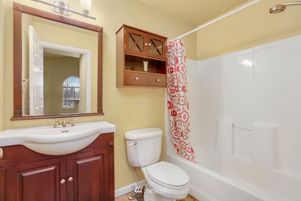 1532 228th Street Southeast, Unit A Bothell, WA 98021 - Photo 15 of 24