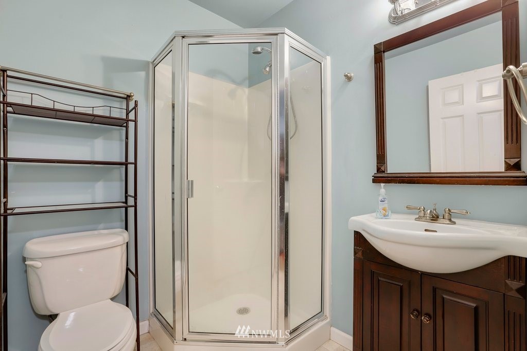 1532 228th Street Southeast, Unit A Bothell, WA 98021 - Photo 19 of 24