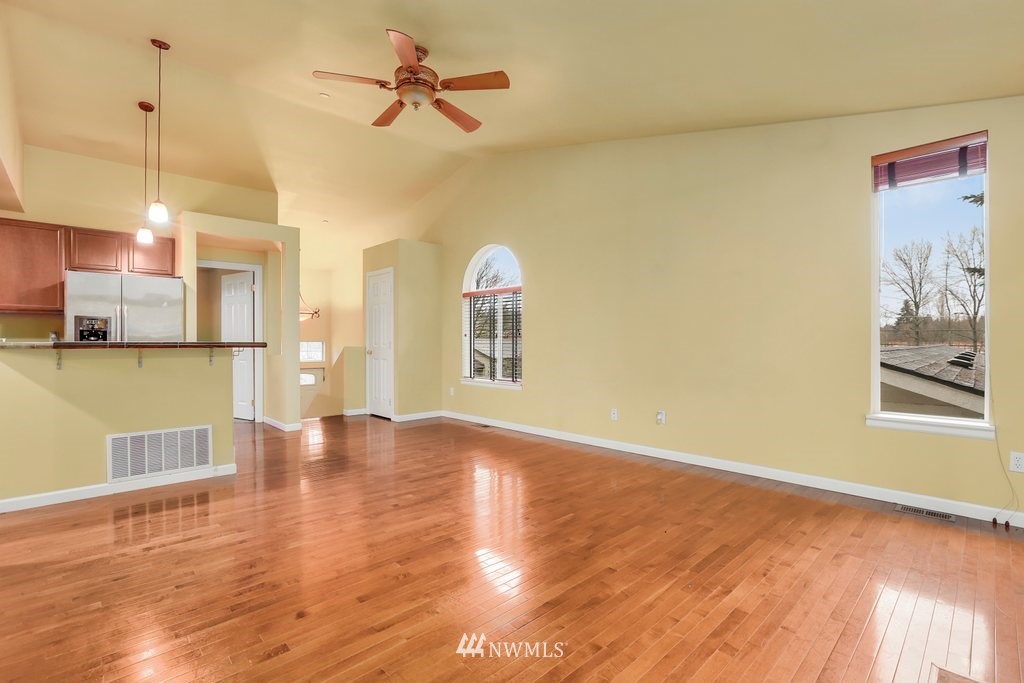 1532 228th Street Southeast, Unit A Bothell, WA 98021 - Photo 3 of 24