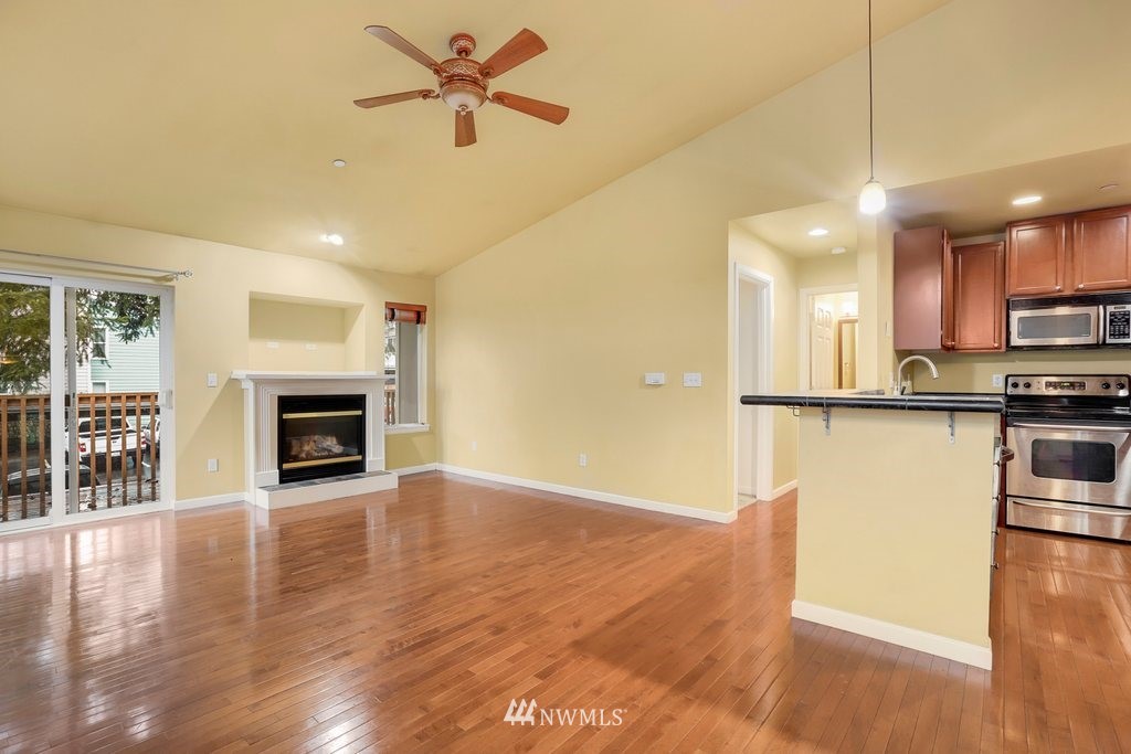 1532 228th Street Southeast, Unit A Bothell, WA 98021 - Photo 7 of 24