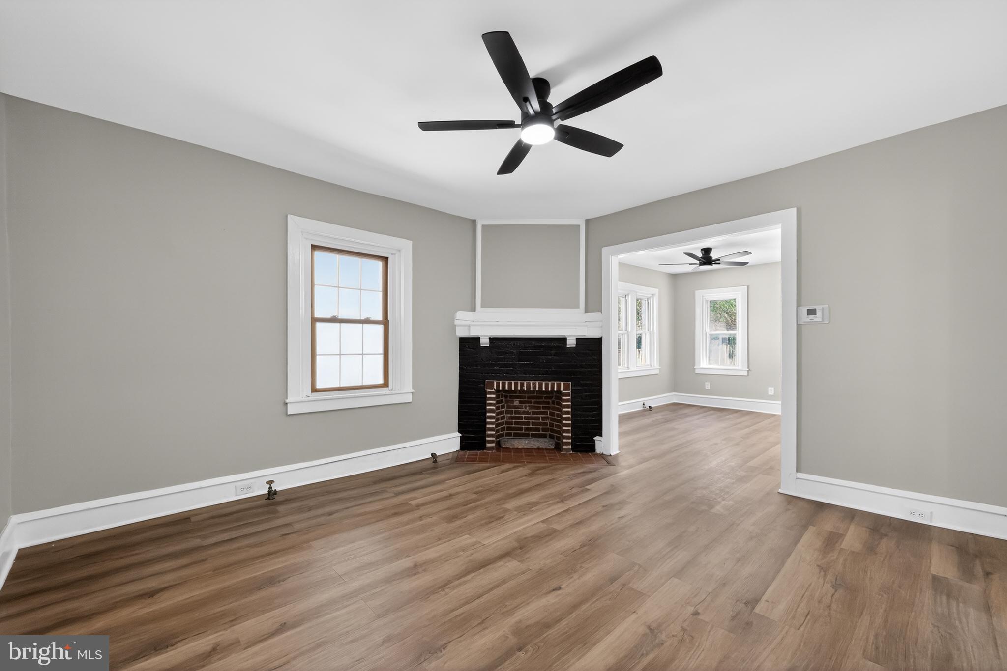 37 East Mowry Street Chester, PA 19013 - Photo 3 of 14