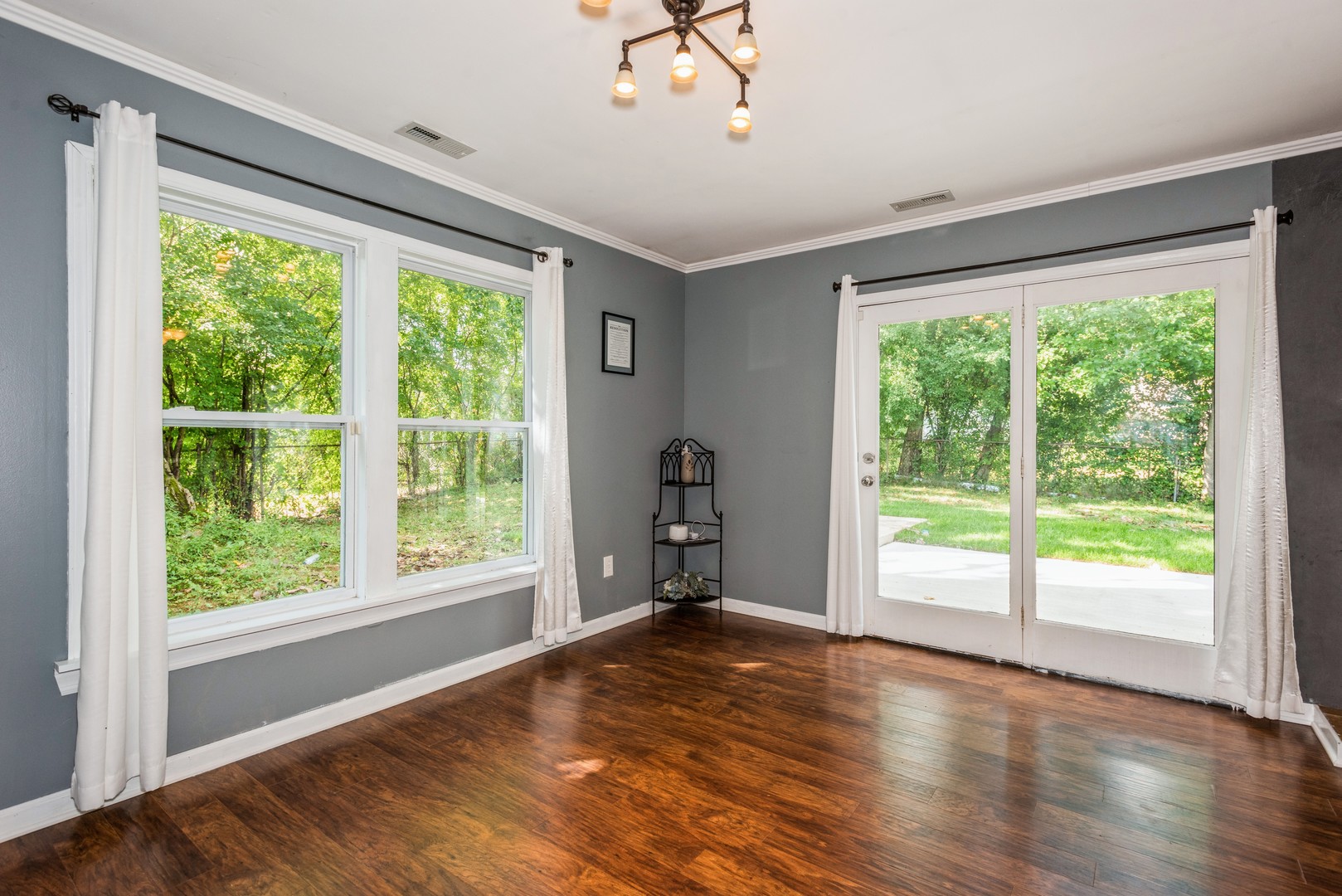 810 Spruce Drive Streamwood, IL 60107 - Photo 11 of 13