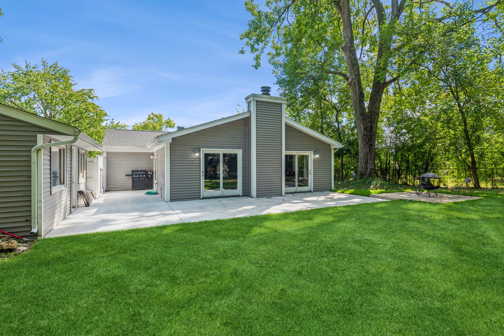 810 Spruce Drive Streamwood, IL 60107 - Photo 12 of 13