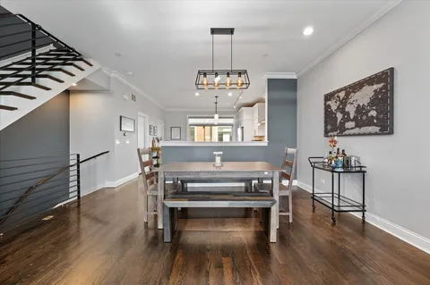 $789,000 | 3443 North Whipple Street, Chicago, IL 60618