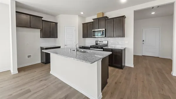 $3,100 | 7220 Headingham Way, McKinney, TX 75071