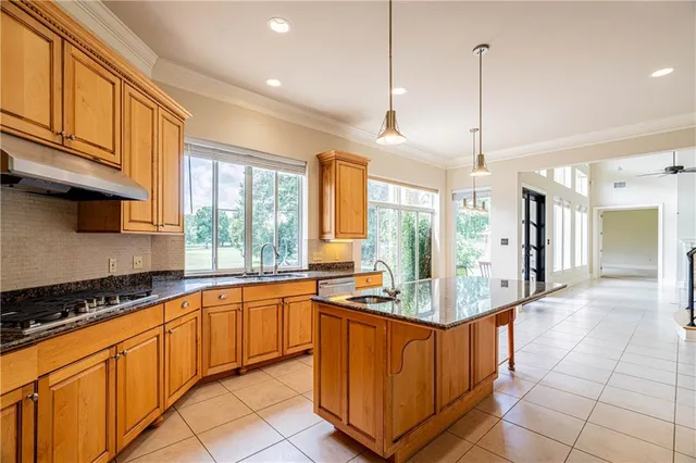 $4,500 | 701 Fairfield Avenue, Gretna, LA 70056