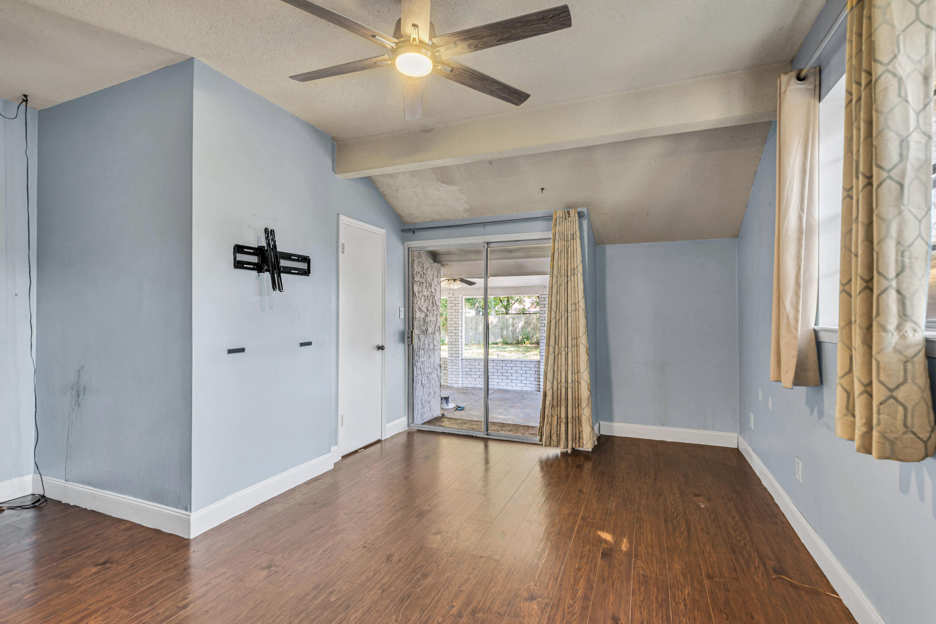 348 Chicago Avenue Valparaiso, FL 32580 - Photo 23 of 42 147A6116