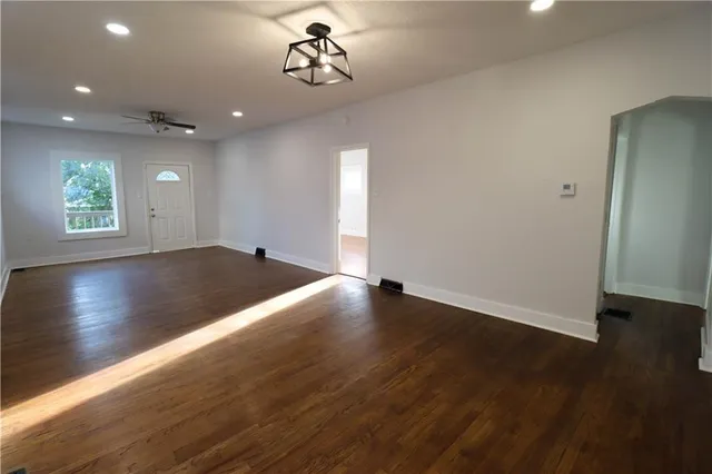 $140,000 | 1052 Cleveland Avenue, Kansas City, KS 66104