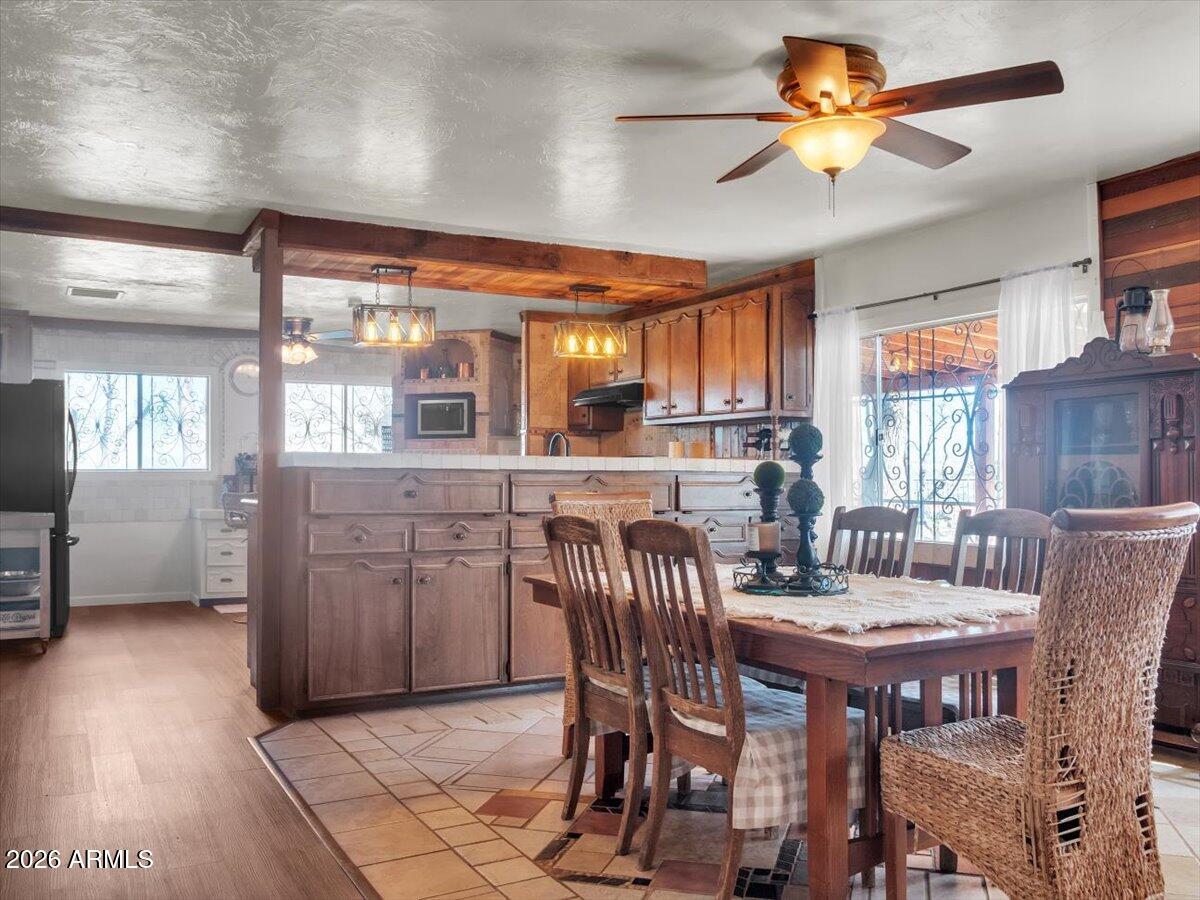 500 South Foundation Five Road Benson, AZ 85602 - Photo 11 of 44 Dinin Room