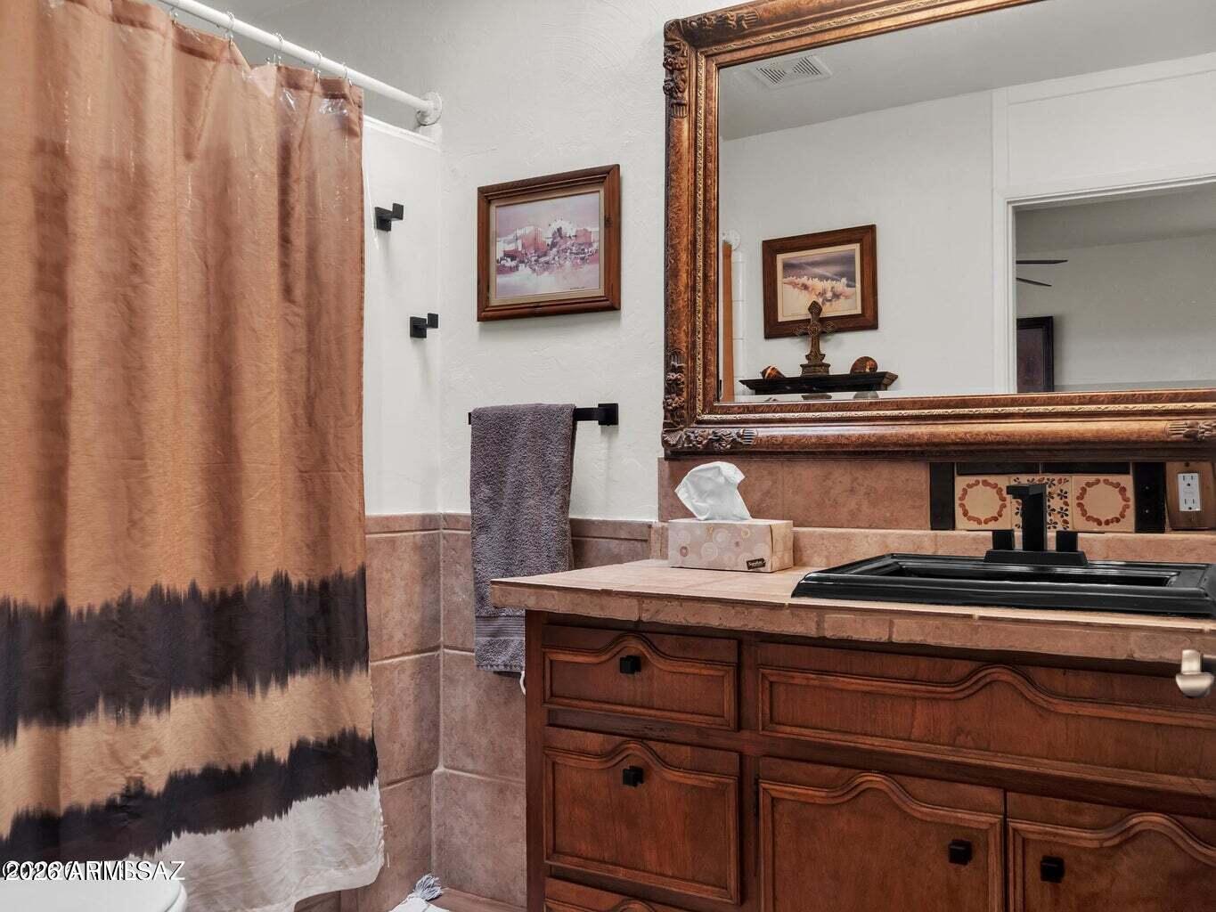 500 South Foundation Five Road Benson, AZ 85602 - Photo 28 of 44 Bathroom