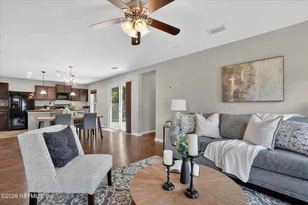 $285,000 | 12190 Alexandra Drive, Jacksonville, FL 32218
