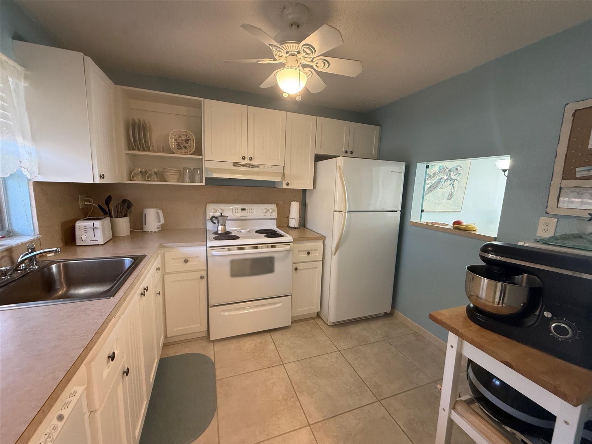 2761 North Pine Island Road, Unit 204 Sunrise, FL 33322 - Photo 7 of 39 Photo 7