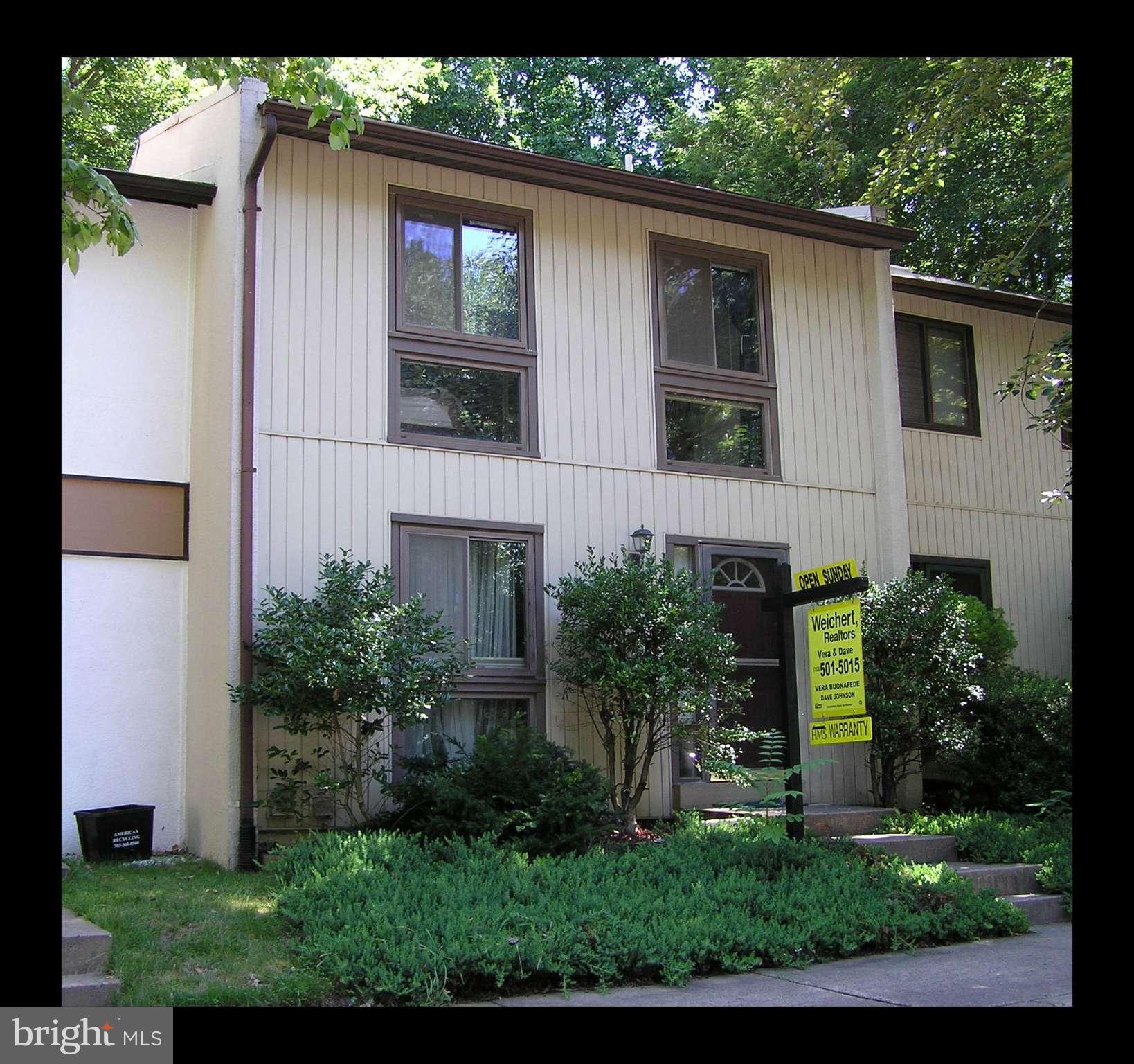 2452 Cloudcroft Square Reston, VA 20191 - Photo 2 of 25 Exterior 2