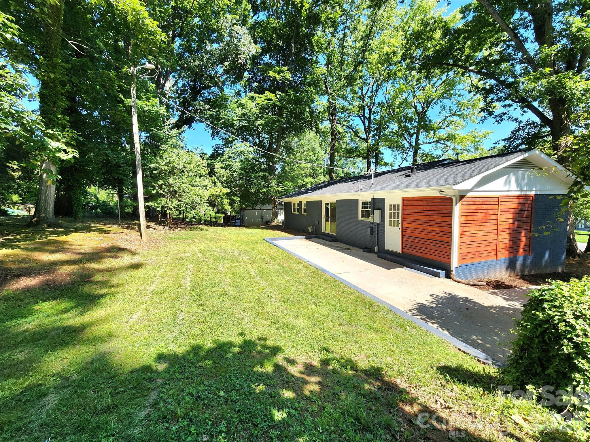 3528 Enfield Road Charlotte, NC 28205 - Photo 26 of 29 Gallery Image 26