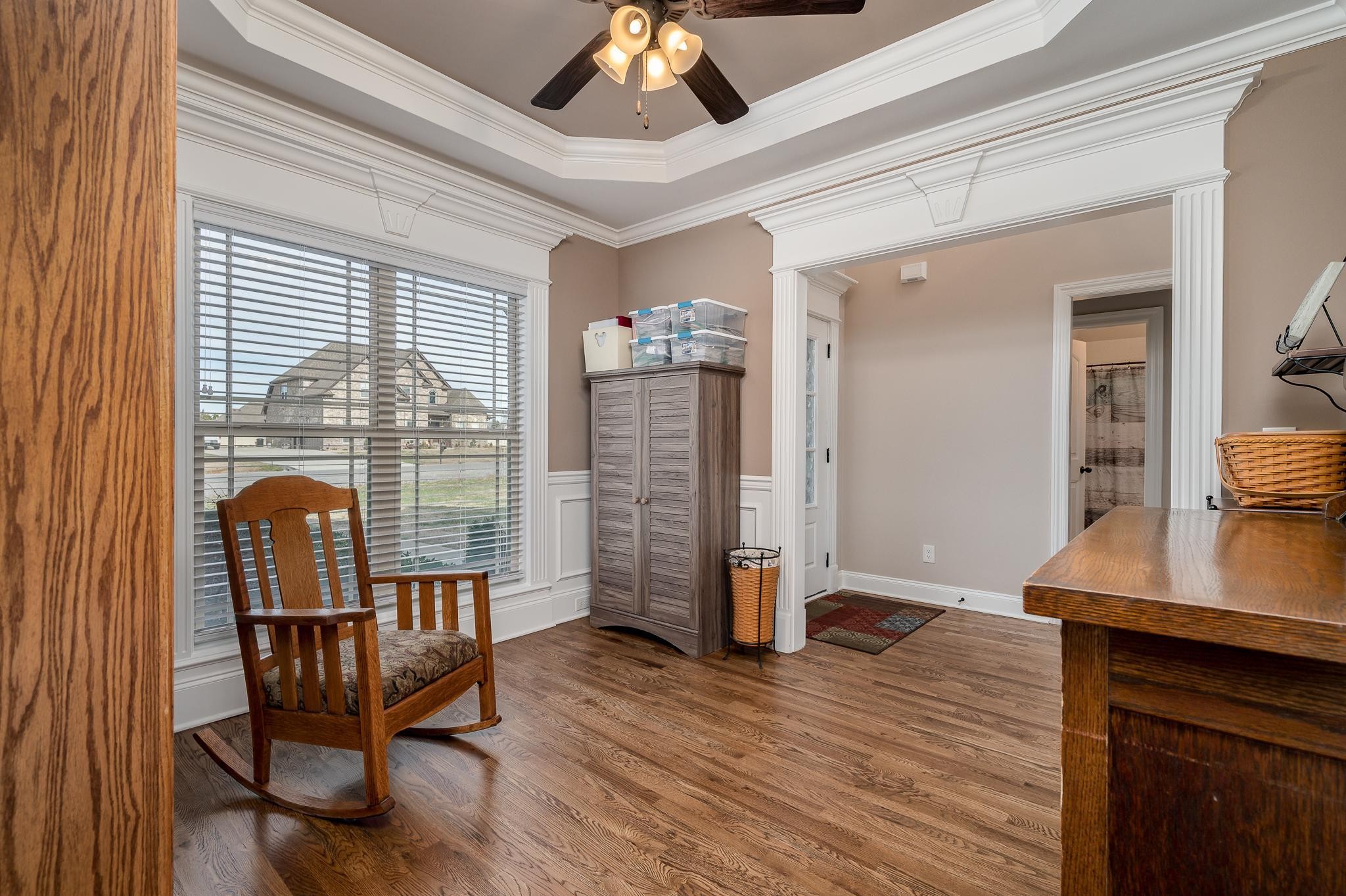 4306 Singleton Drive Murfreesboro, TN 37127 - Photo 4 of 34 a view of a livingroom with furniture and window