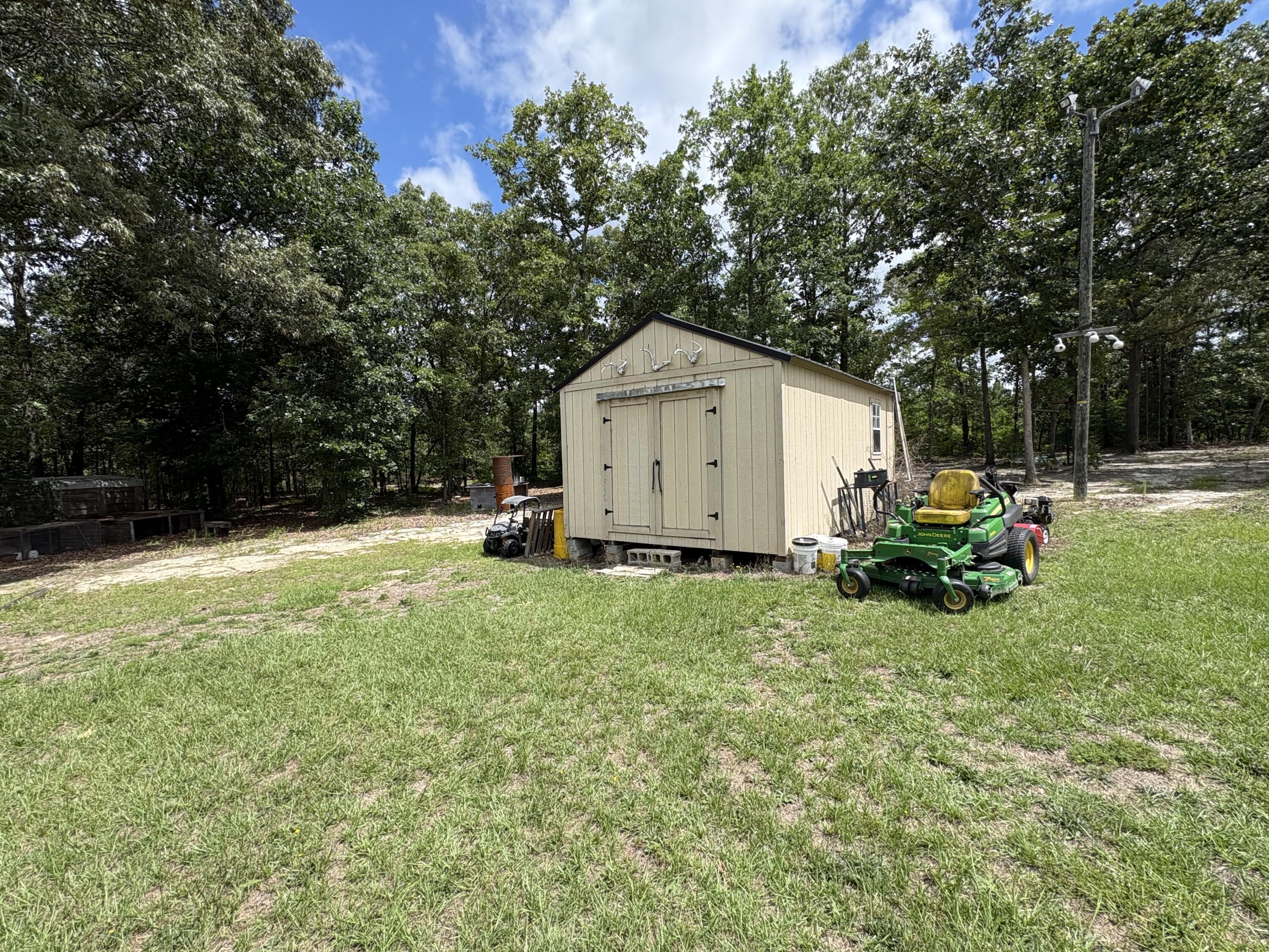520 Springvale Road Bishopville, SC 29010 - Photo 13 of 31