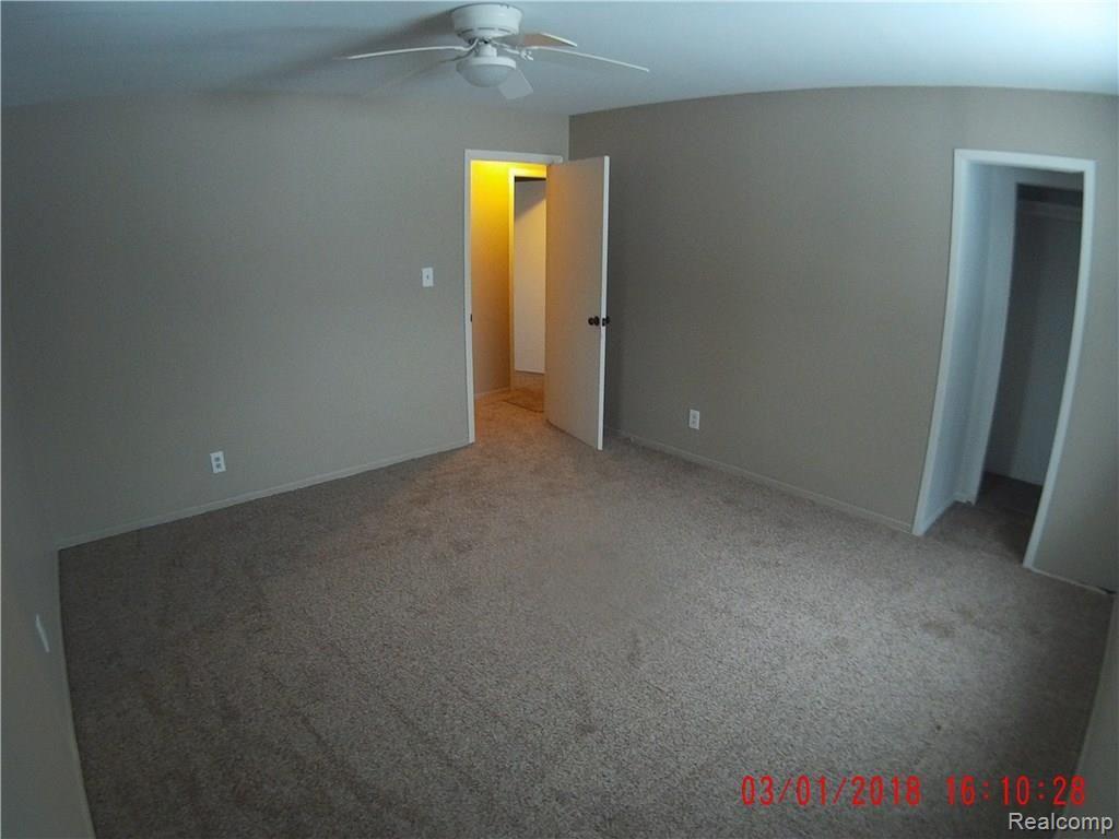1385 East Maple Road Milford, MI 48381 - Photo 19 of 22 2018_0301_161029_019.JPG