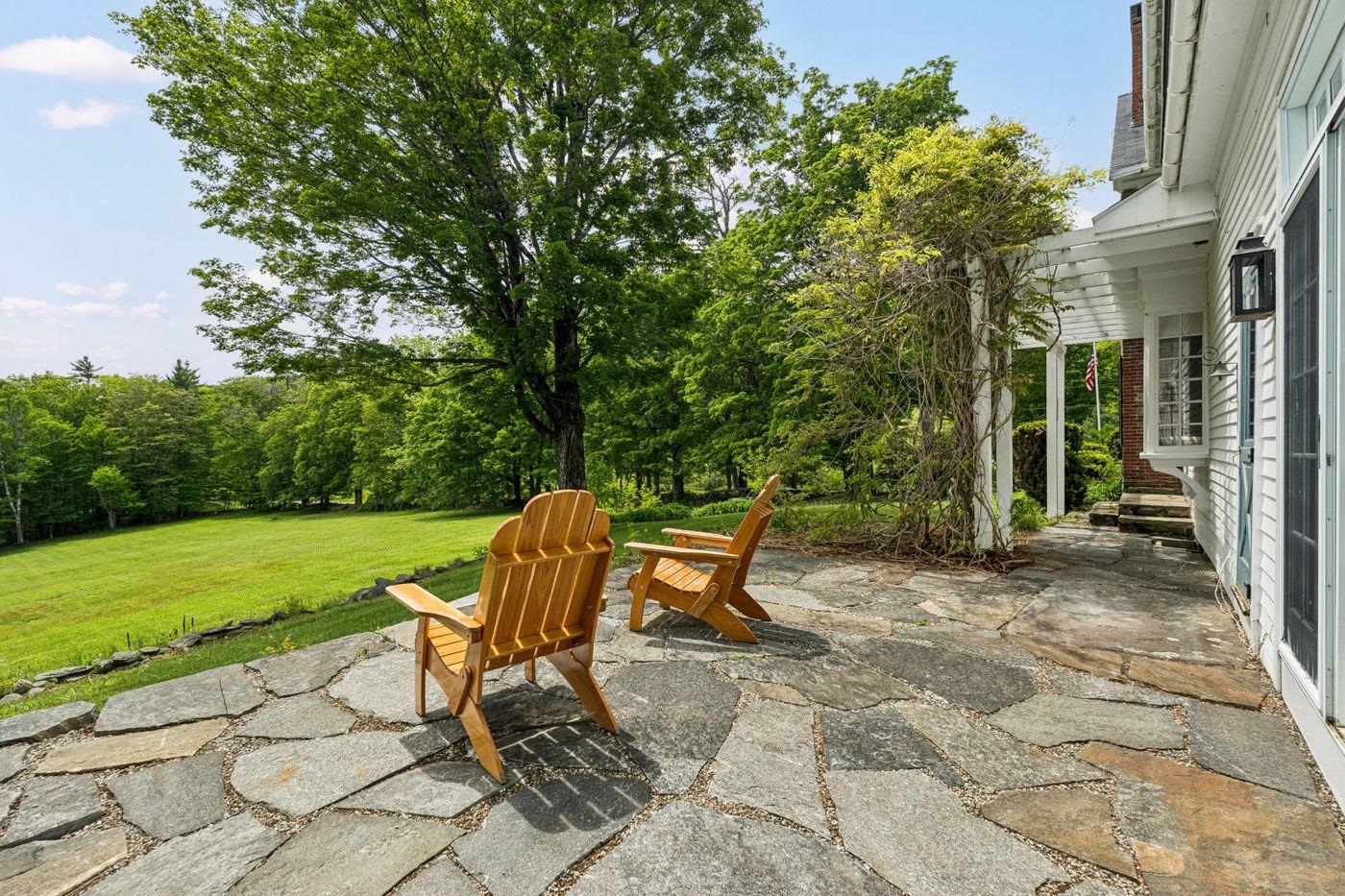 874 Middletown Road Grafton, VT 05146 - Photo 4 of 33