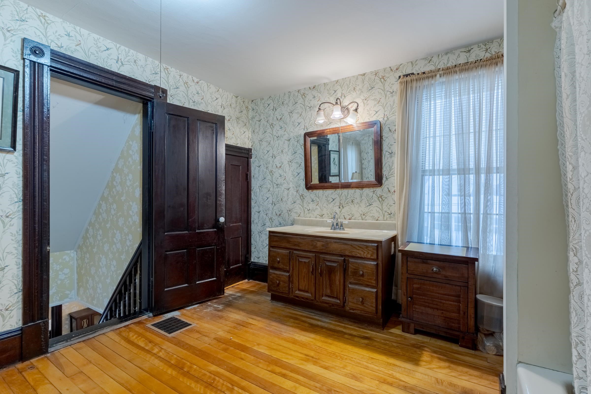 308 Main Street Fremont, NH 03044 - Photo 33 of 58