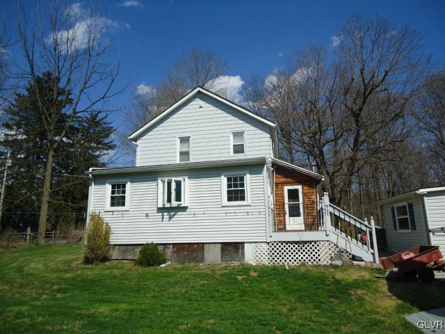 260 Shooktown Road Bangor, PA 18013 - Photo 7 of 20 a front view of a house with a garden