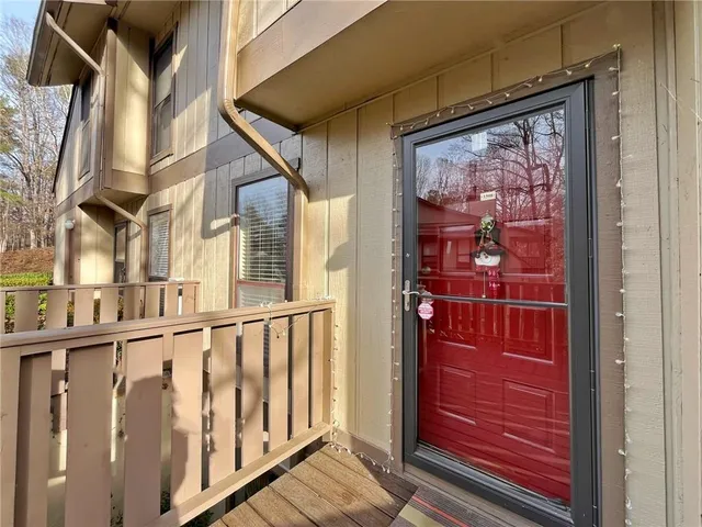 $259,900 | 1508 Woodcliff Drive, Sandy Springs, GA 30350