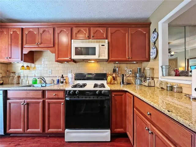 $259,900 | 1508 Woodcliff Drive, Sandy Springs, GA 30350