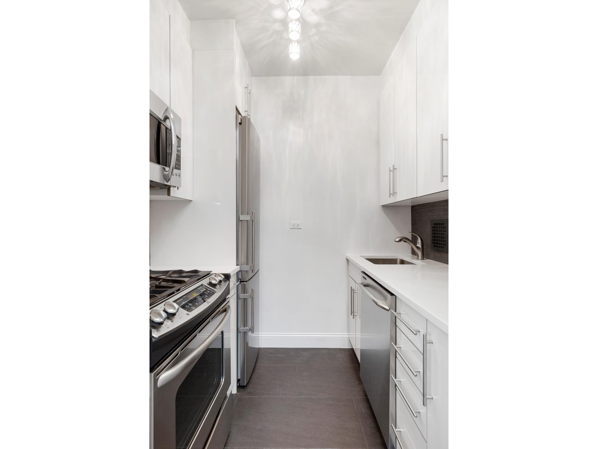 Hanssem Nyc Matttroy