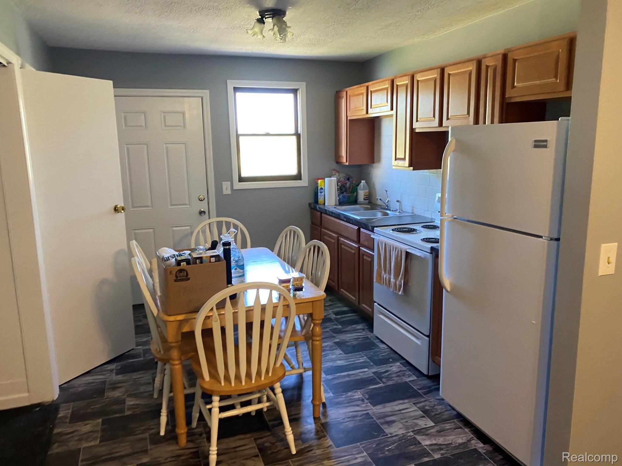 4334 West Curtis Road Coleman, MI 48618 - Photo 6 of 27 835AB551-82F3-4940-875D-A3EB3007B3F1.jpeg