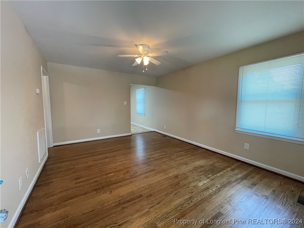 922 Rochester Drive Fayetteville, NC 28305 - Photo 4 of 40
