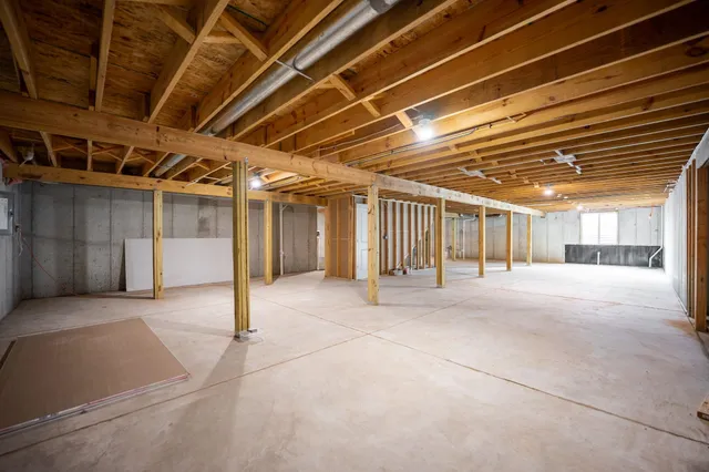 $339,900 | 9950 Leana Drive, Roscoe, IL 61073