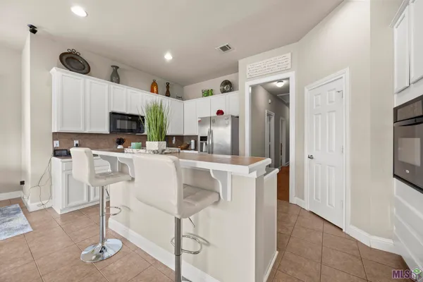 $385,000 | 6142 Waterford Lane, Sorrento, LA 70778