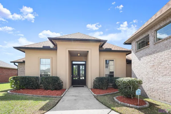 $385,000 | 6142 Waterford Lane, Sorrento, LA 70778