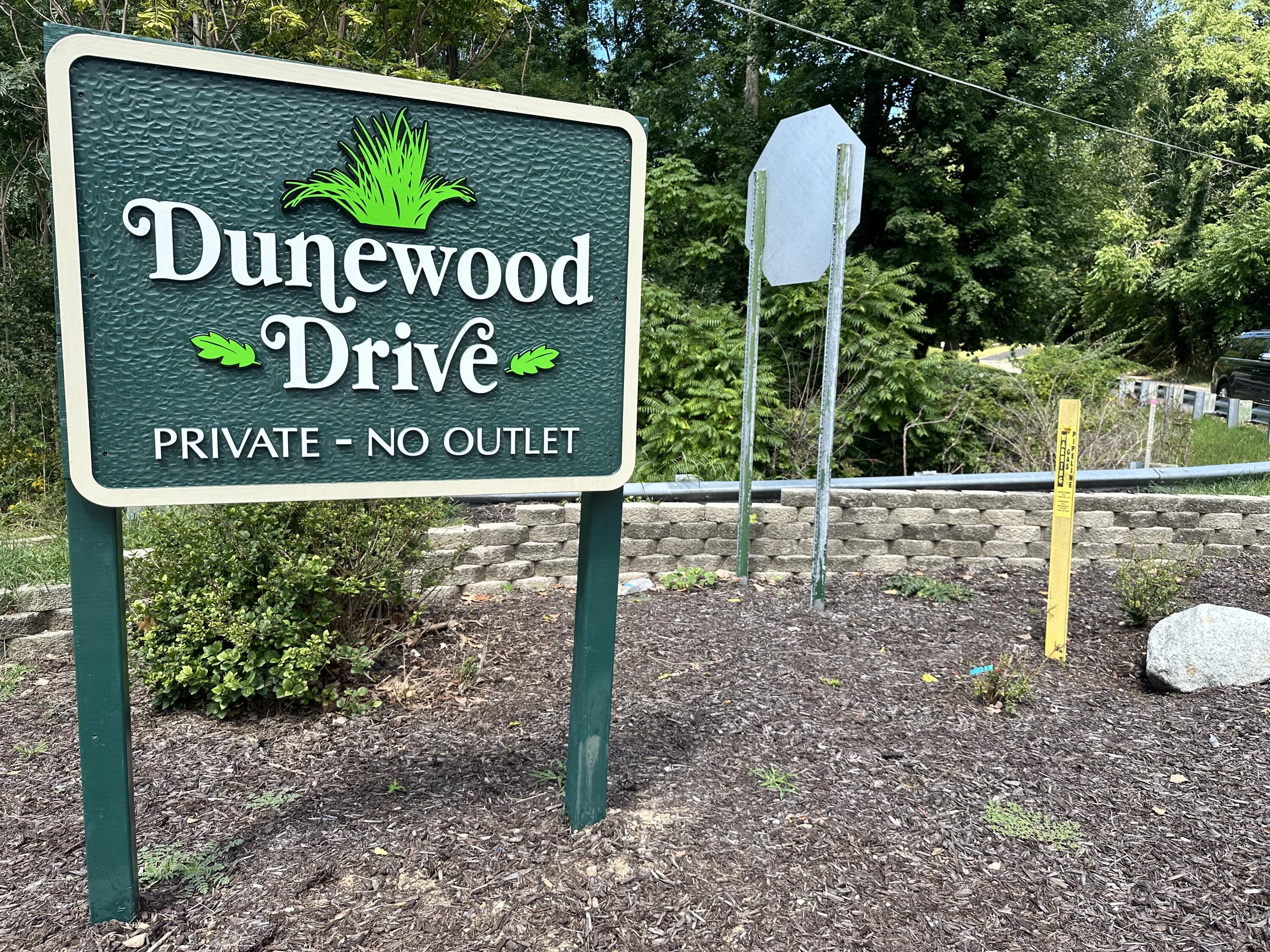 0 Twin Oaks Road Bridgman, MI 49106 - Photo 13 of 18 Beach 2 dunewood sign