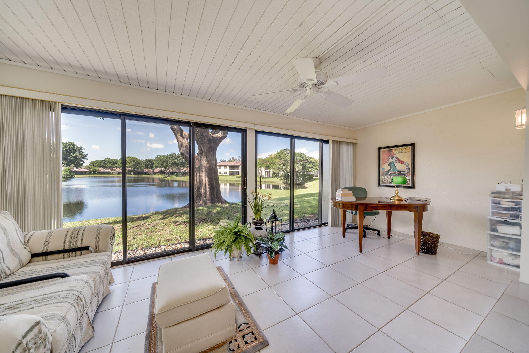 21743 Arriba Real, Unit 28G Boca Raton, FL 33433 - Photo 22 of 42 LIVING/SUN