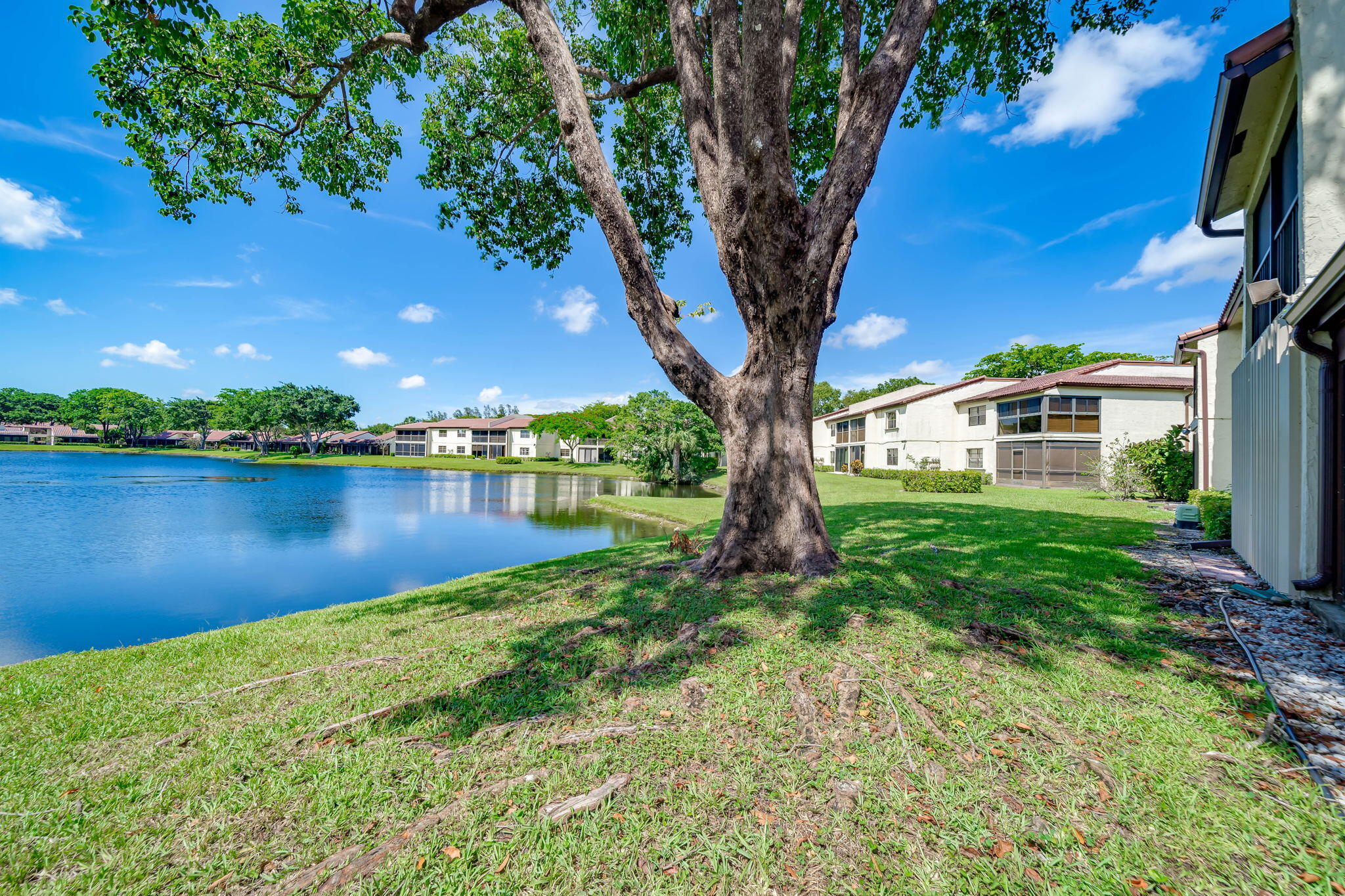 21743 Arriba Real, Unit 28G Boca Raton, FL 33433 - Photo 34 of 42 48-web-or-mls-Exterior-9