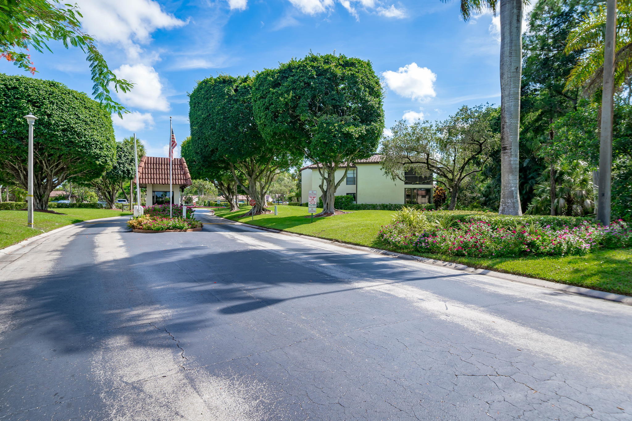 21743 Arriba Real, Unit 28G Boca Raton, FL 33433 - Photo 41 of 42 GATE