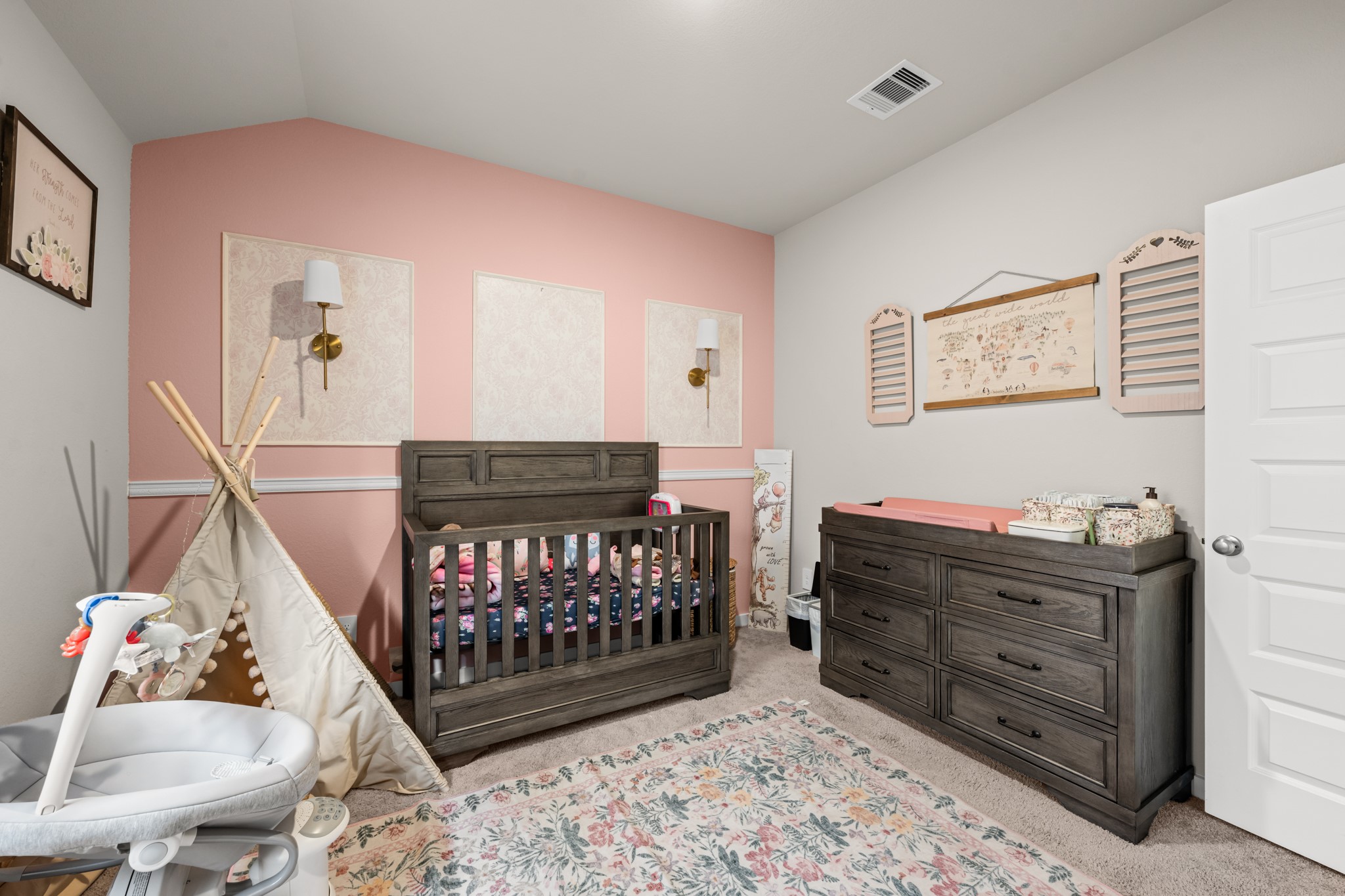 1326 Taft Pt Lane Rosharon, TX 77583 - Photo 28 of 39 a bedroom with furniture and a baby crib