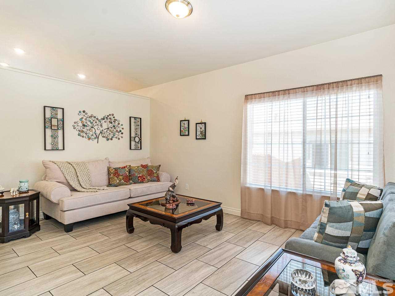 18552 Pequeno Court Reno, NV 89508 - Photo 3 of 21 Photo 3