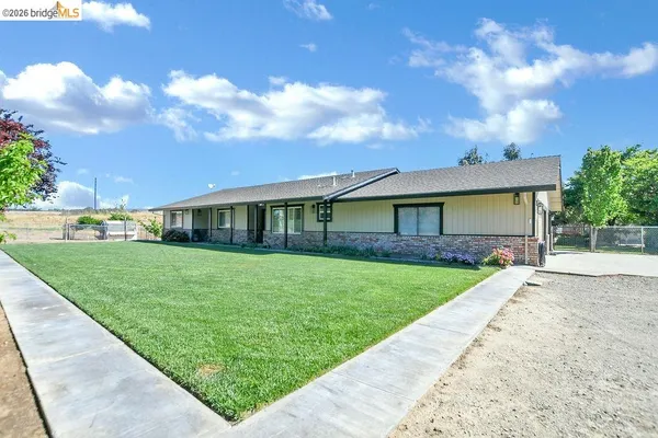 $1,050,000 | 4190 Brown Road, Oakley, CA 94561