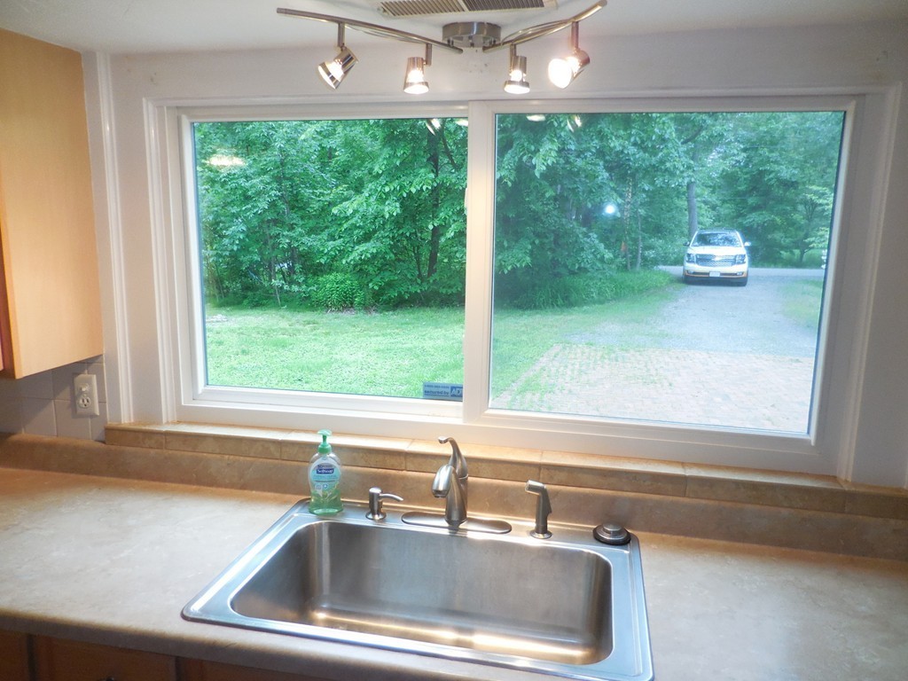 10 Belmore Road Merrimac, MA 01860 - Photo 7 of 19 Gallery Image 7