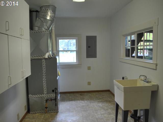60785 Northwest Cochran Road Timber, OR 97144 - Photo 12 of 16 Gallery Image 12