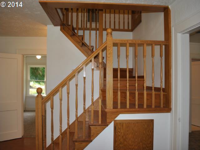 60785 Northwest Cochran Road Timber, OR 97144 - Photo 4 of 16 Gallery Image 4