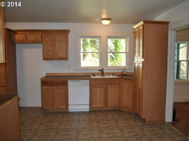 60785 Northwest Cochran Road Timber, OR 97144 - Photo 7 of 16 Gallery Image 7