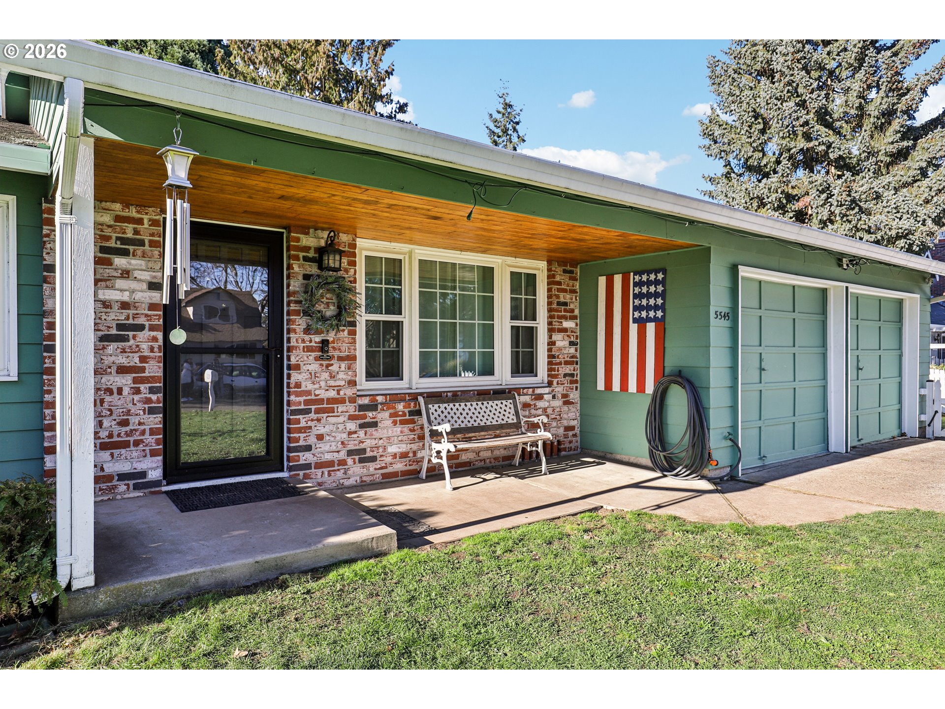 5545 Southwest 191st Court Beaverton, OR 97078 - Photo 3 of 35