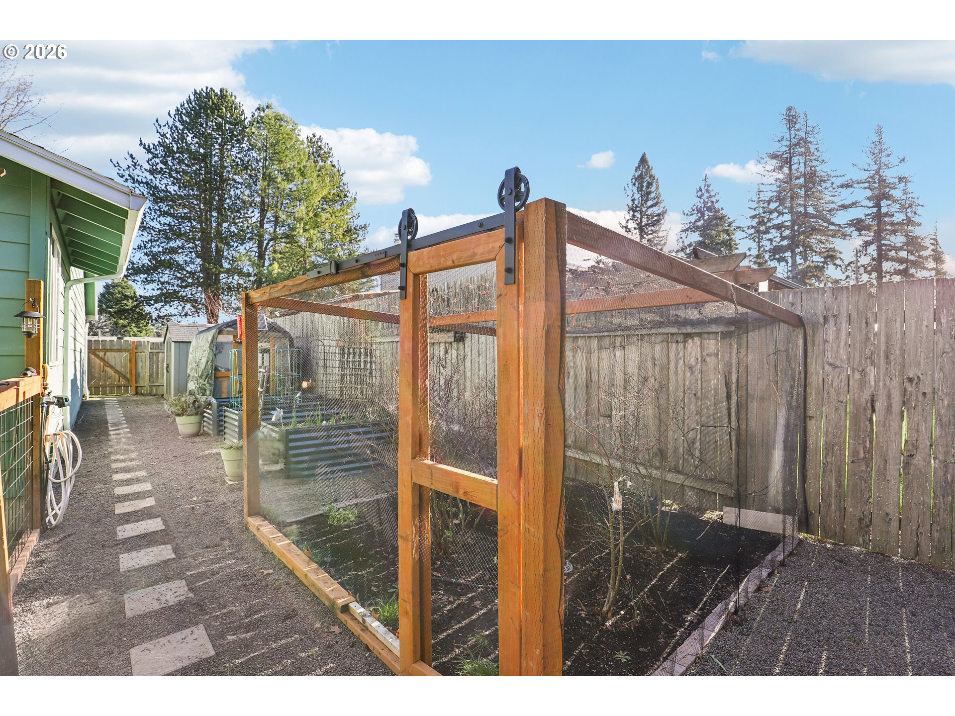 5545 Southwest 191st Court Beaverton, OR 97078 - Photo 5 of 35