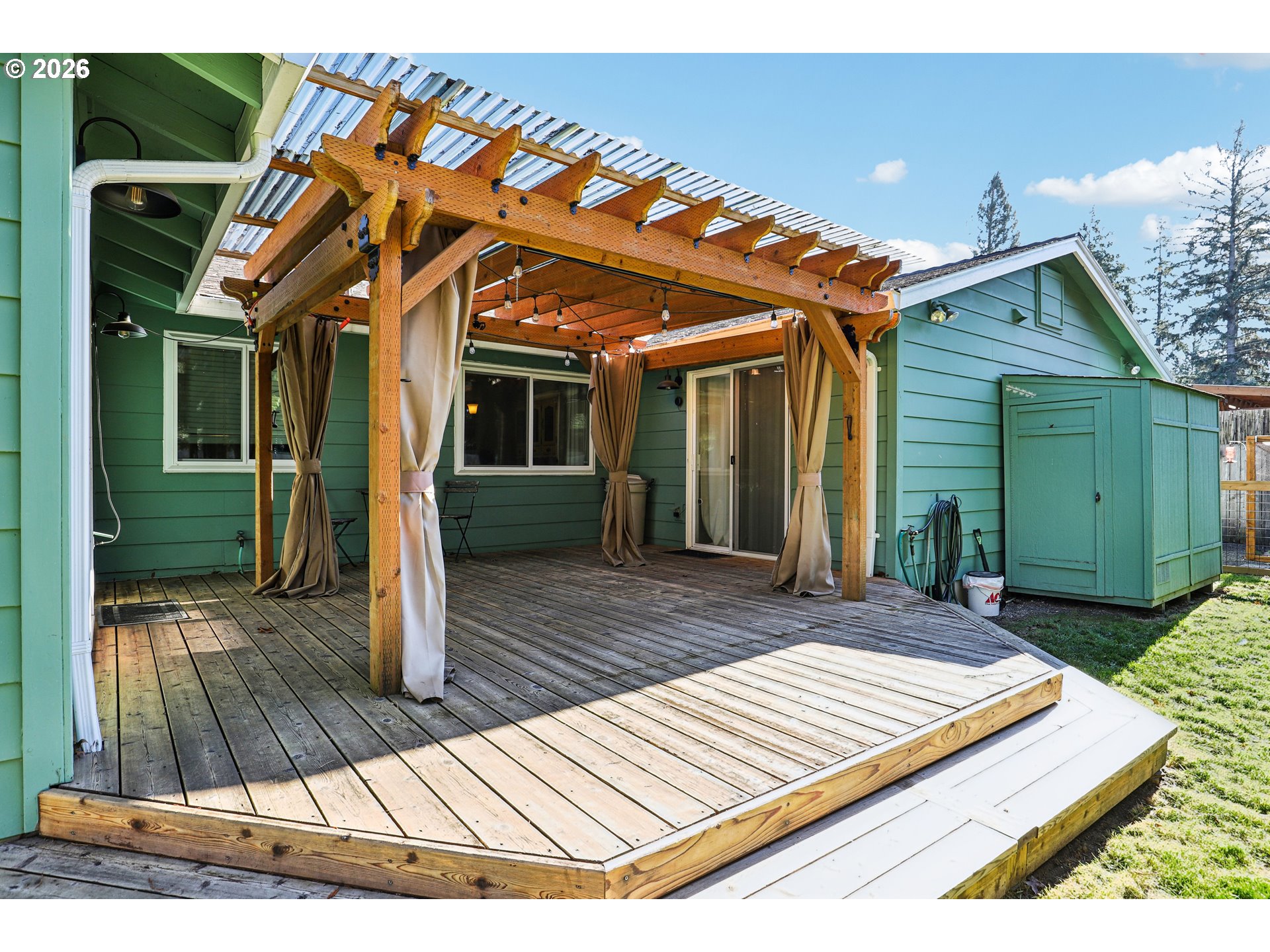 5545 Southwest 191st Court Beaverton, OR 97078 - Photo 6 of 35