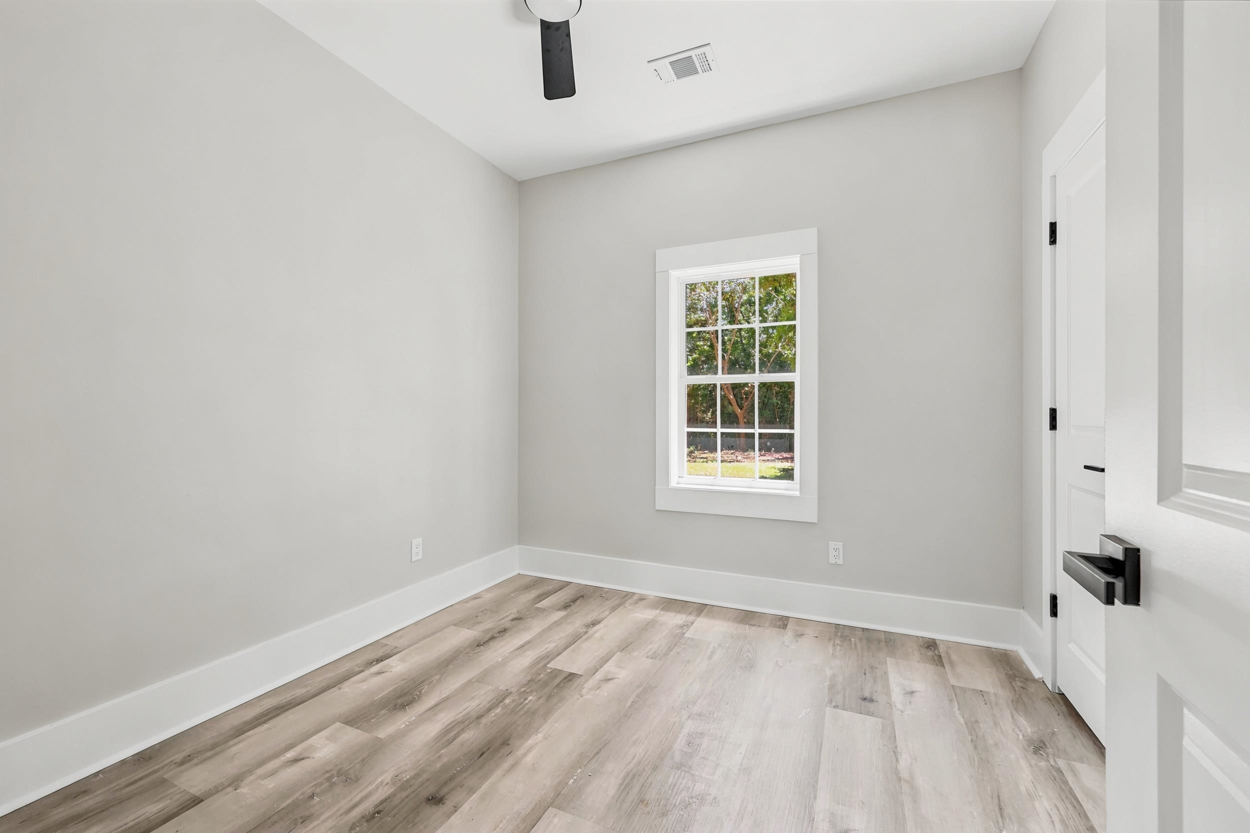 730 Anderson Street Kingstree, SC 29556 - Photo 11 of 32