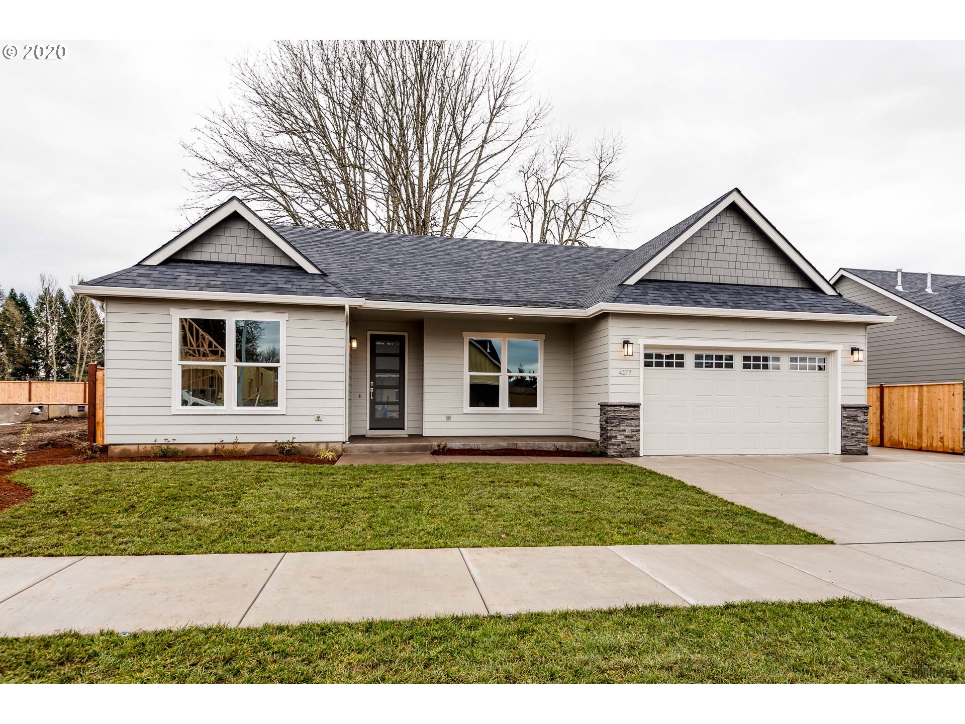 4233 Horace Street Springfield, OR 97478 - Photo 1 of 31